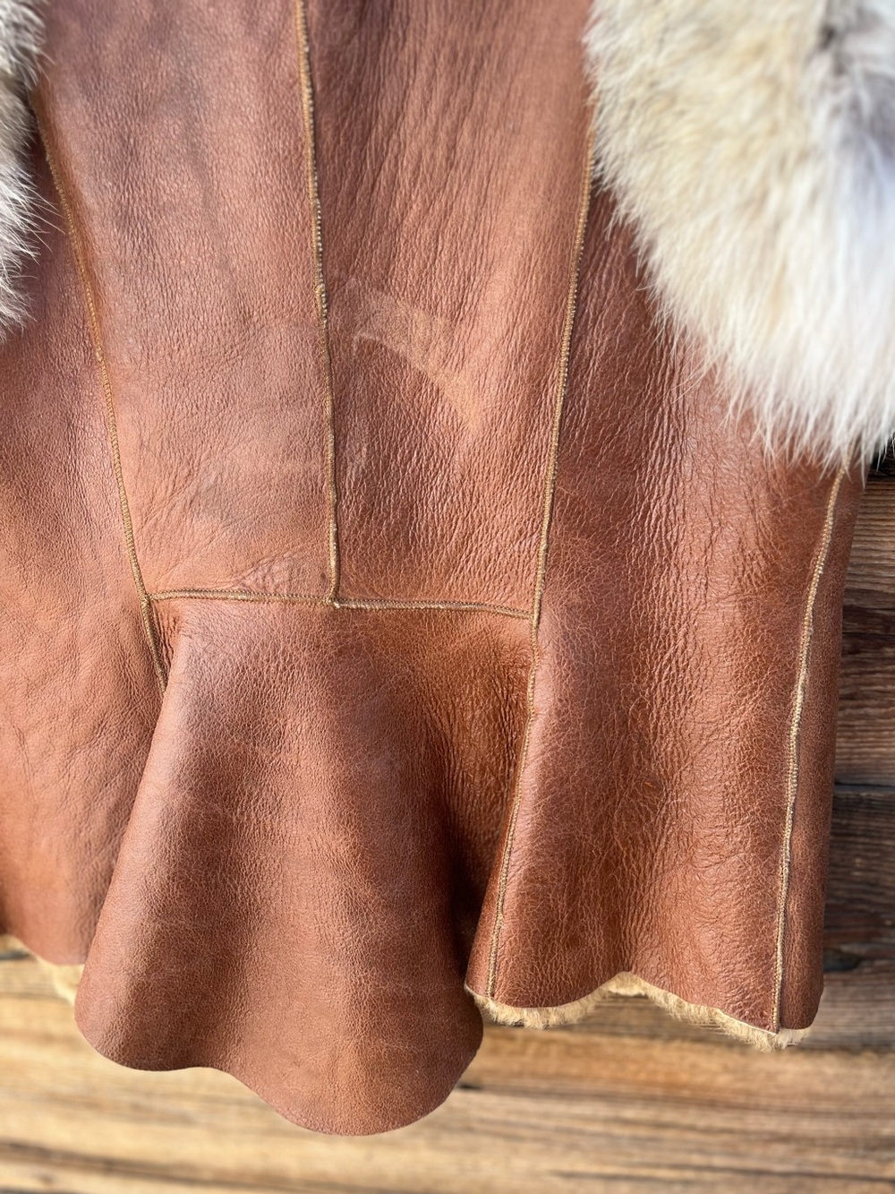 VINTAGE | EB International Leather Shearling Lined Vest W/ Coyote Fur Trim 4 - Picture 11 of 11
